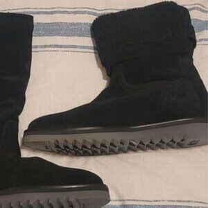 Aquatalia NEW  Black Suede Boots sz6